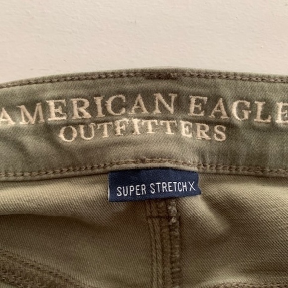 Jeans - American Eagle - Size 4 - Super Stretch - Picture 3 of 4
